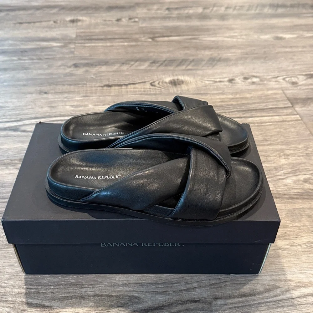 Banana Republic Black Crisscross Leather Slide Sandals - Picture 8 of 14